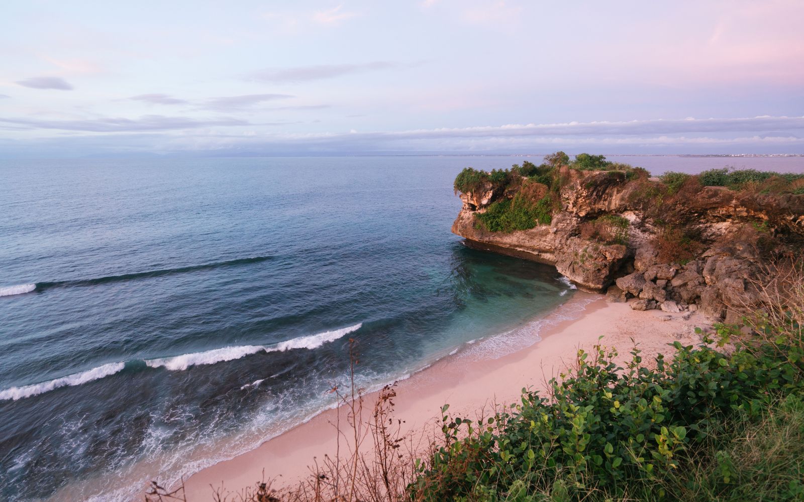 Cliffside land overlooking ocean in Uluwatu, Bali