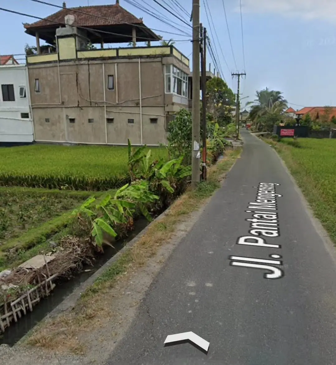 Leased Land Limited To Cemagi Beach Roadside