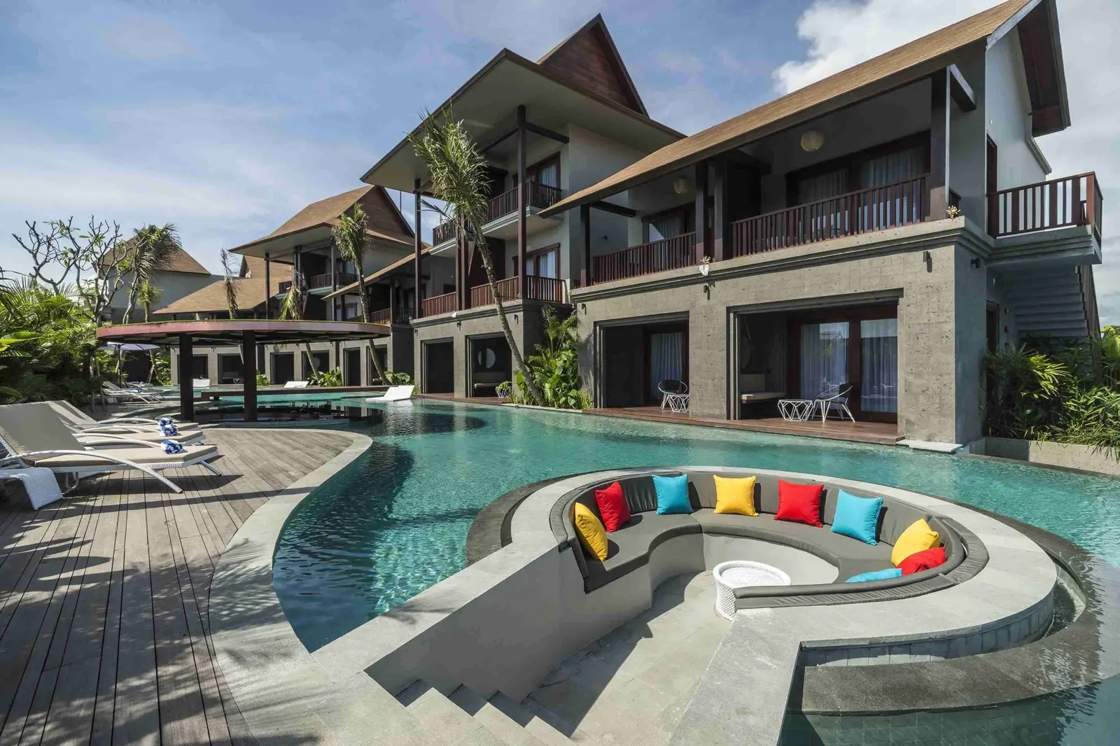 4 Stars Hotel In Pererenan Beach  Canggu