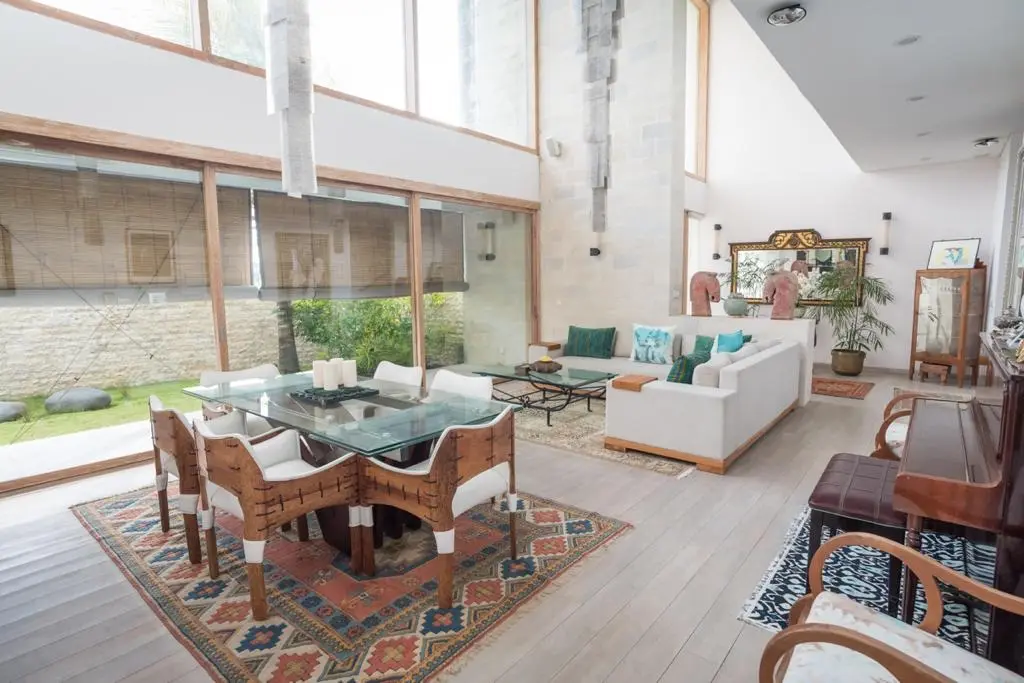 Tranquil Elegance: Luxurious Villa in the Heart of Cemagi