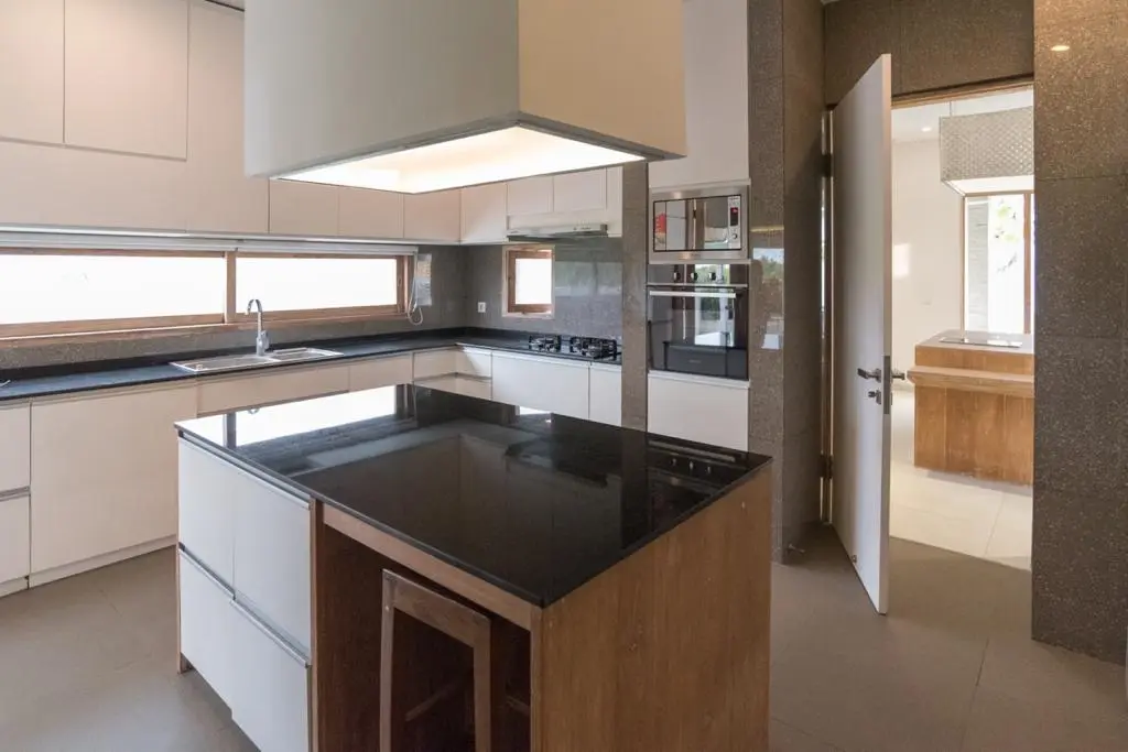 Tranquil Elegance: Luxurious Villa in the Heart of Cemagi